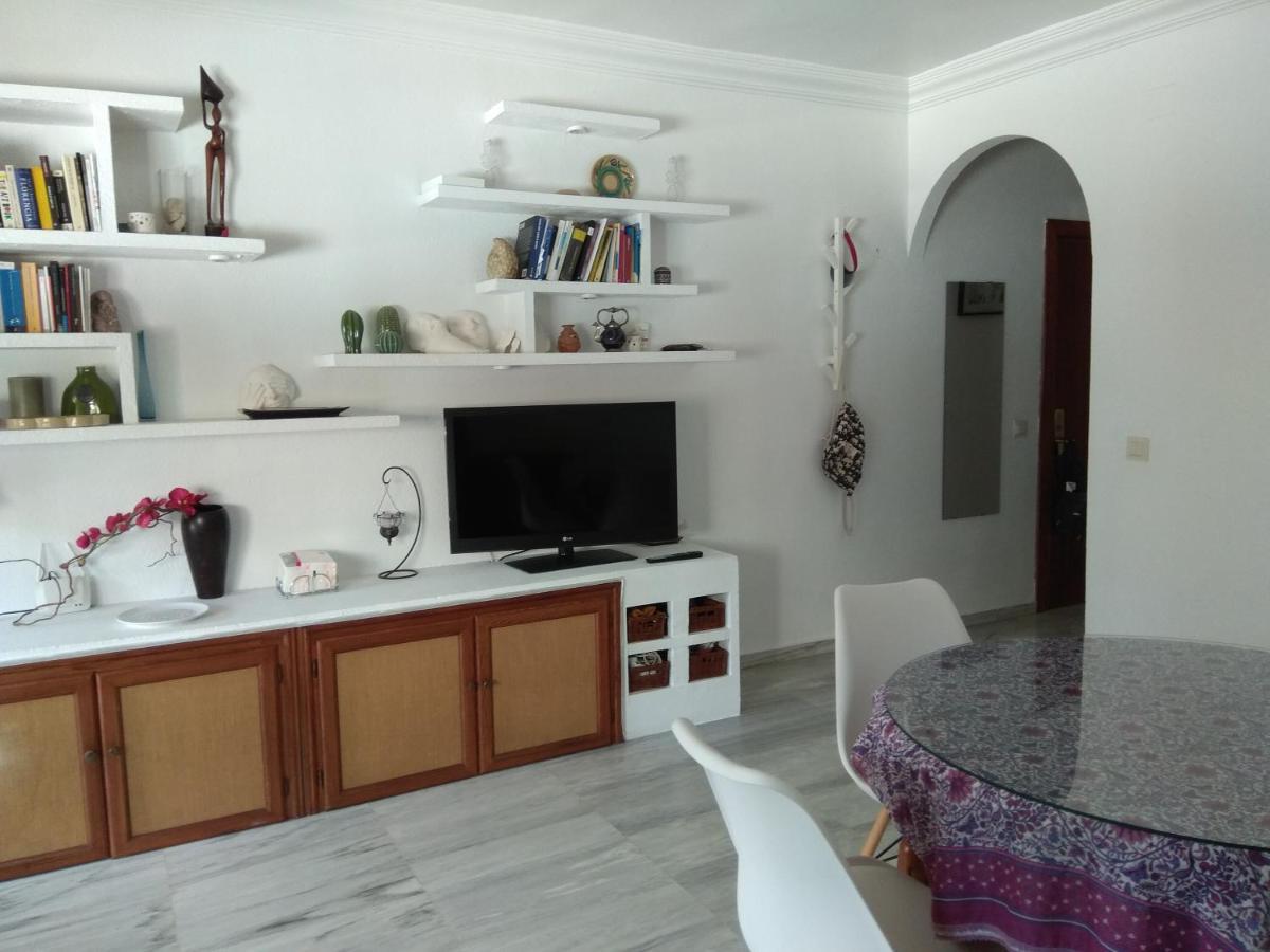 Apartamento Cerca Del Mar Con Piscina Y Parking. Lejlighed